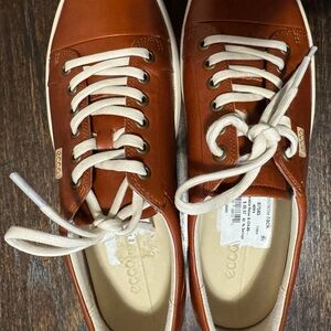 ECCO Soft 7 Lace Up Sneakers Size: EU 40/Us 7-7.5